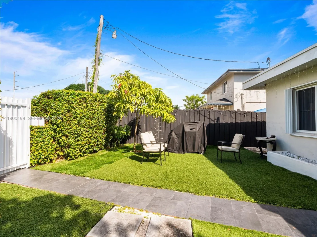 Photo of 8401 NW 24th Pl