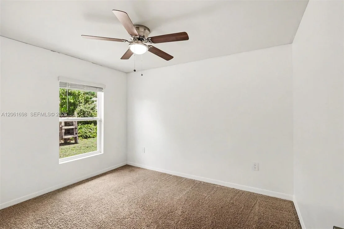 Photo of 5003 Pinetree LN