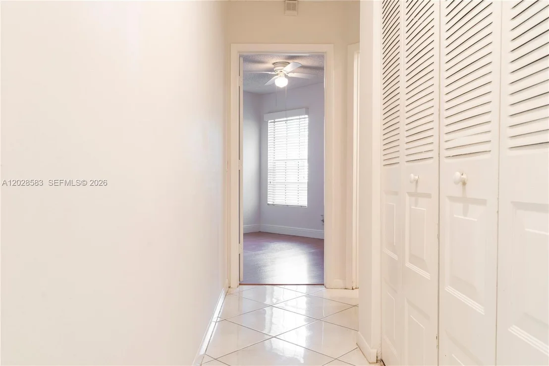 Photo of 1341 Seagrape Cir