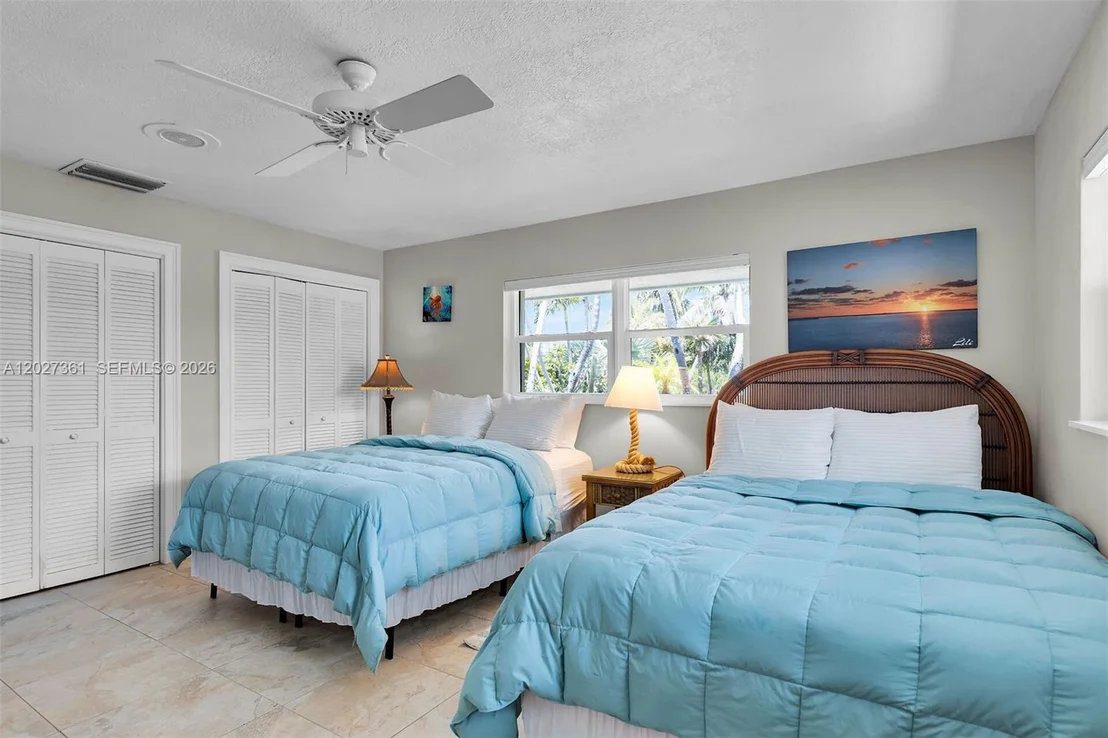 Photo of 2919 Sombrero Blvd