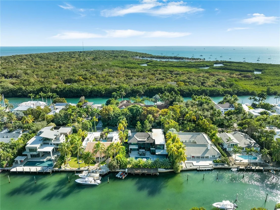 Photo of 131 Cape Florida Dr