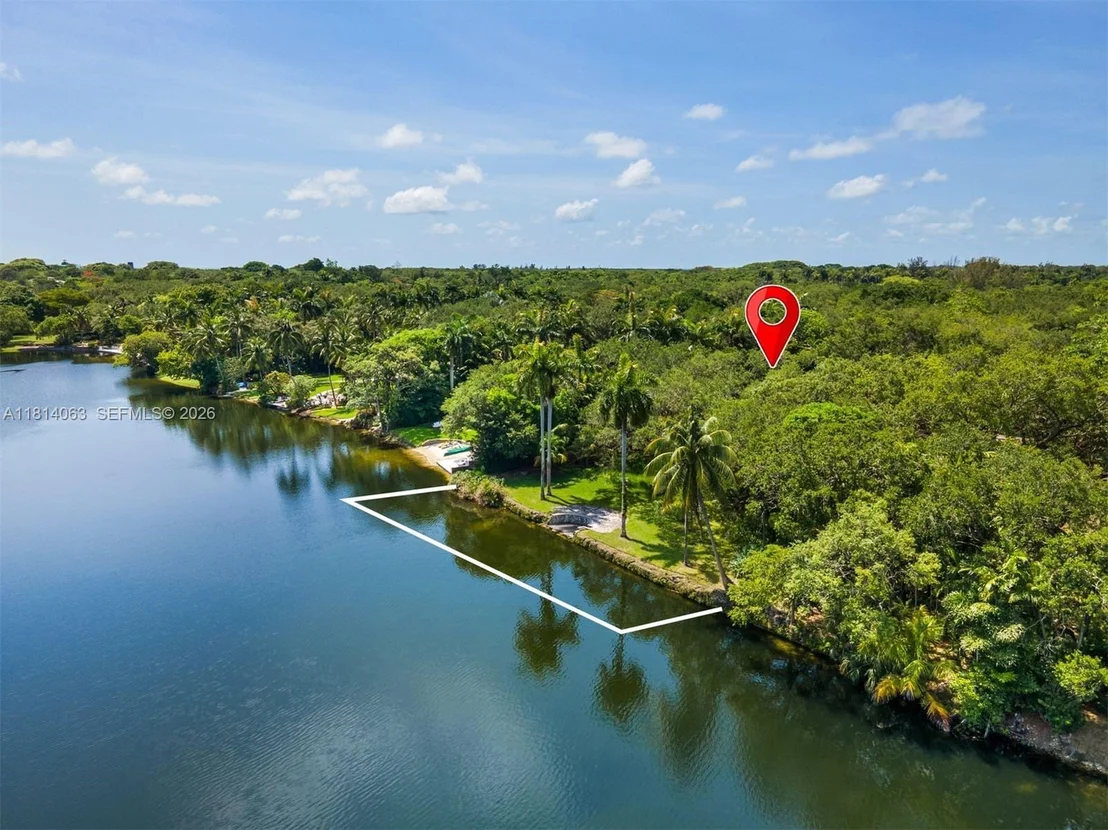 Photo of 5355 Hammock Dr