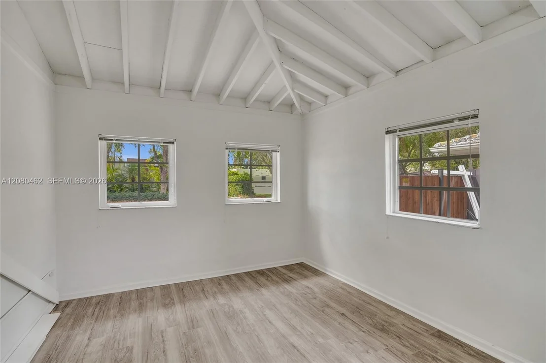 Photo of 2125 Alamanda Dr