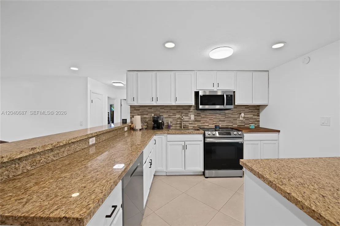 Photo of 6839 Tradewind Way