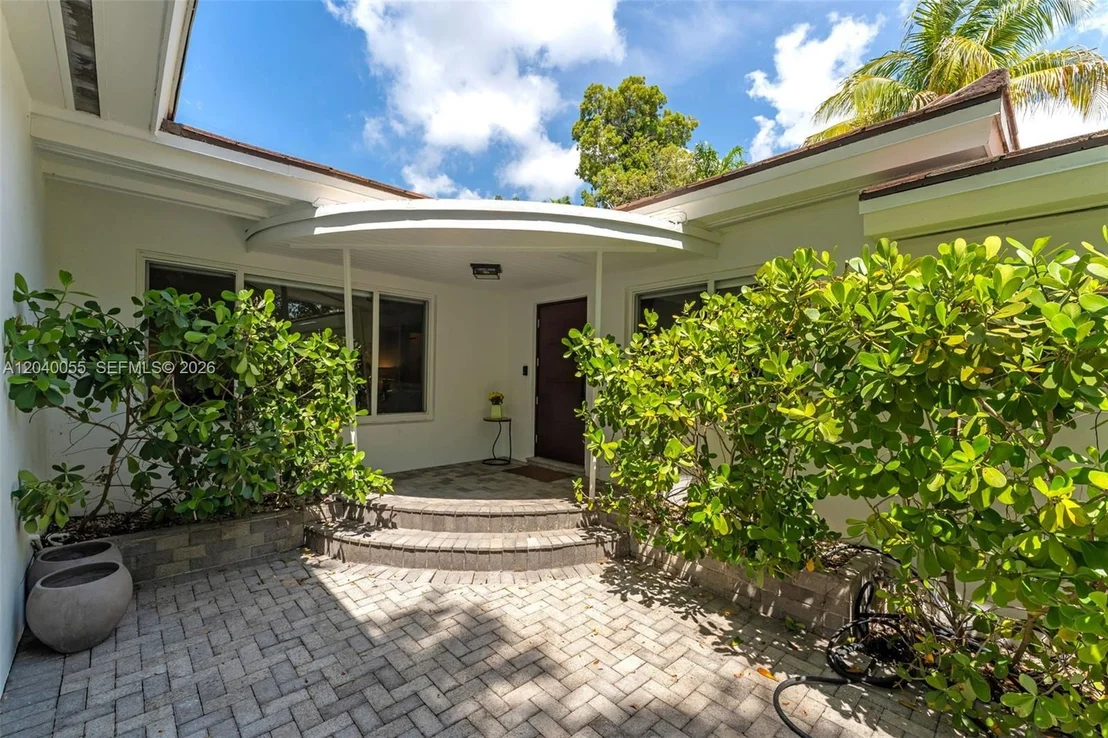 Photo of 8 Pinta Rd