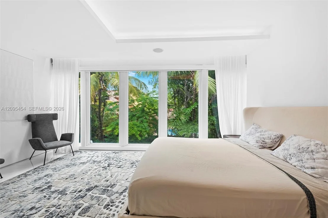 Photo of 480 Ocean Blvd