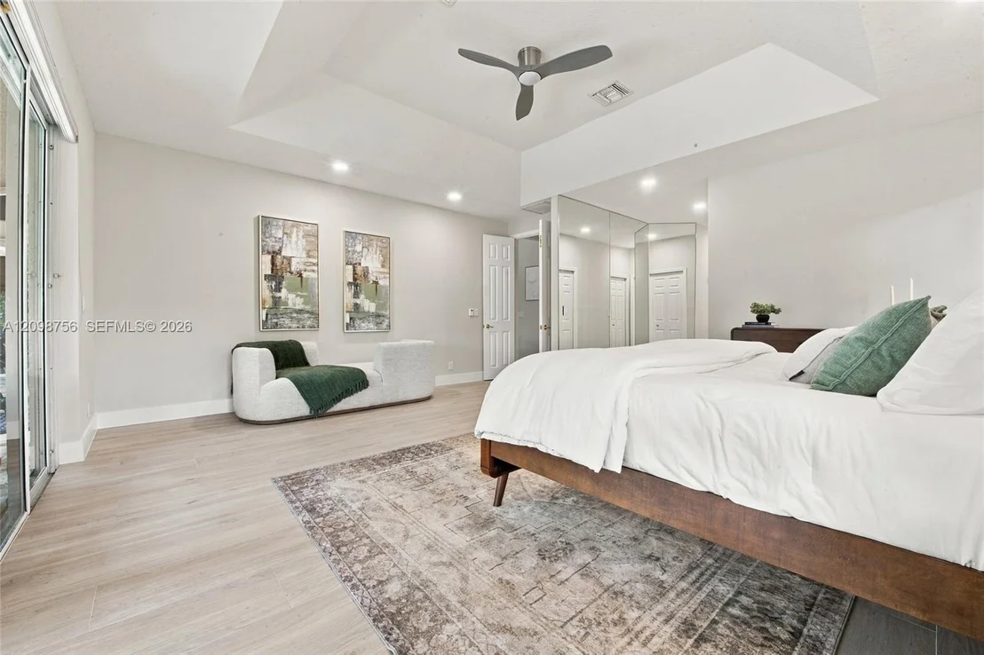 Photo of 158 Dockside Cir