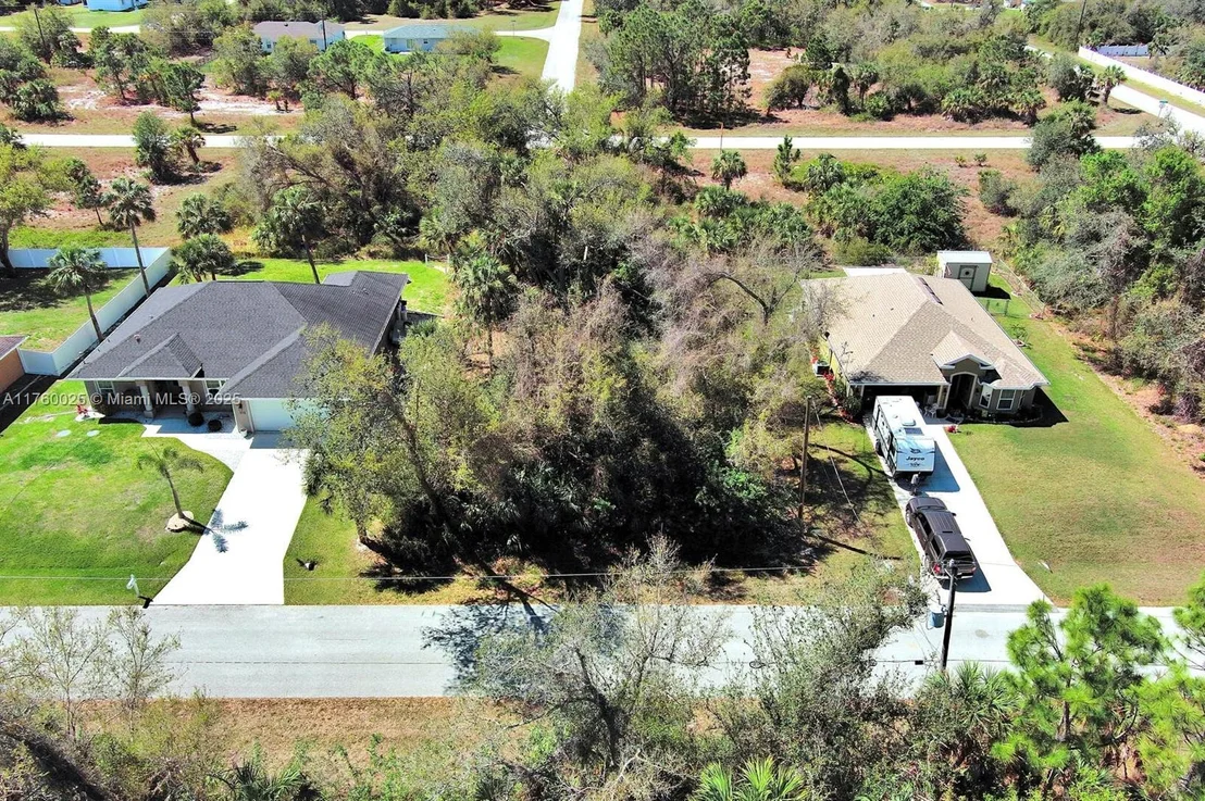 Photo of 205 Ferdon Cir