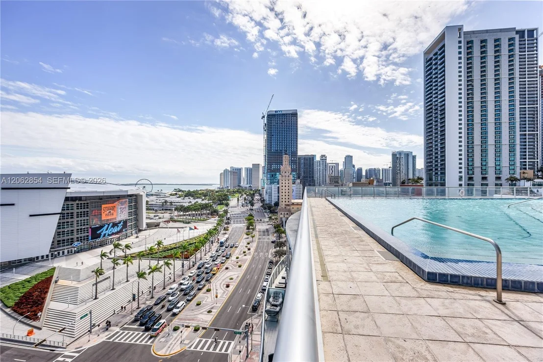 Photo of Unit 2009 at 888 Biscayne Blvd