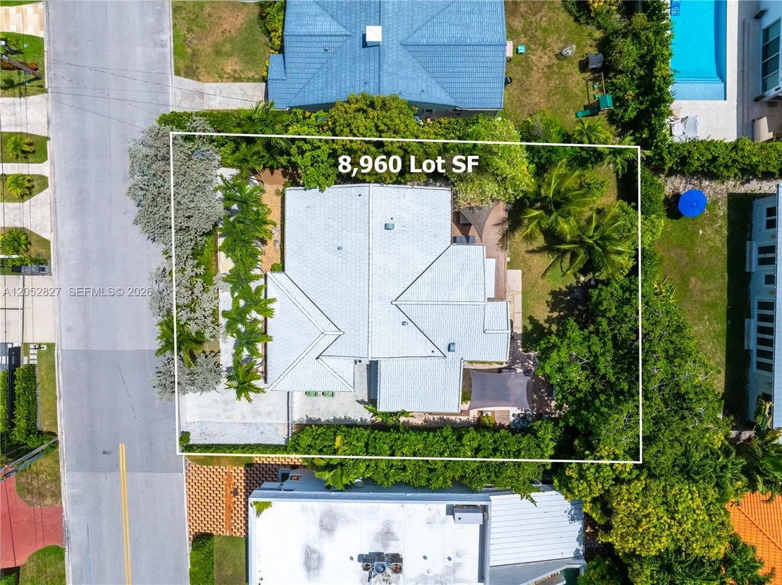 Photo of 9172 Carlyle Ave