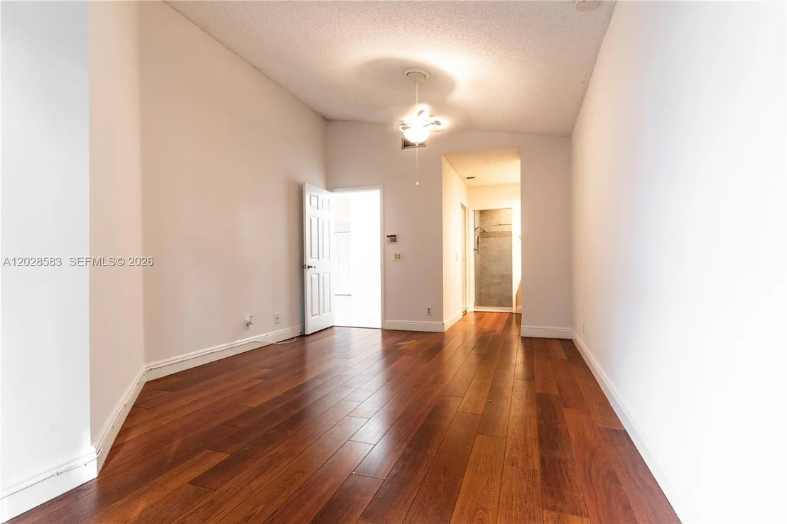 Photo of 1341 Seagrape Cir