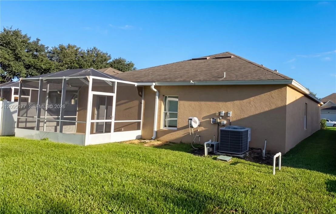 Photo of 8195 Westfield Cir
