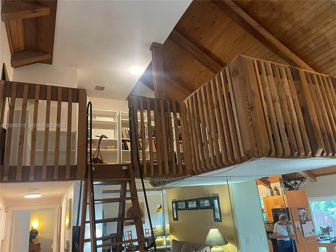 Photo of 2811 Devonwood Ave