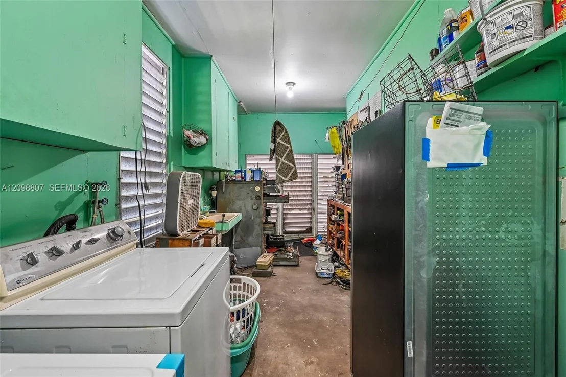 Photo of 3039 Sunrise Boulevard