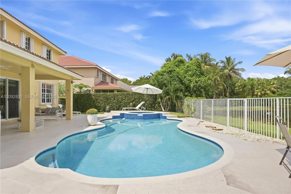 Photo of 1612 Blue Jay Cir