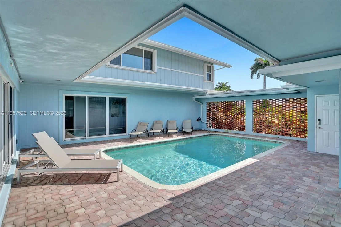 Photo of 1341 SE 7th Ave