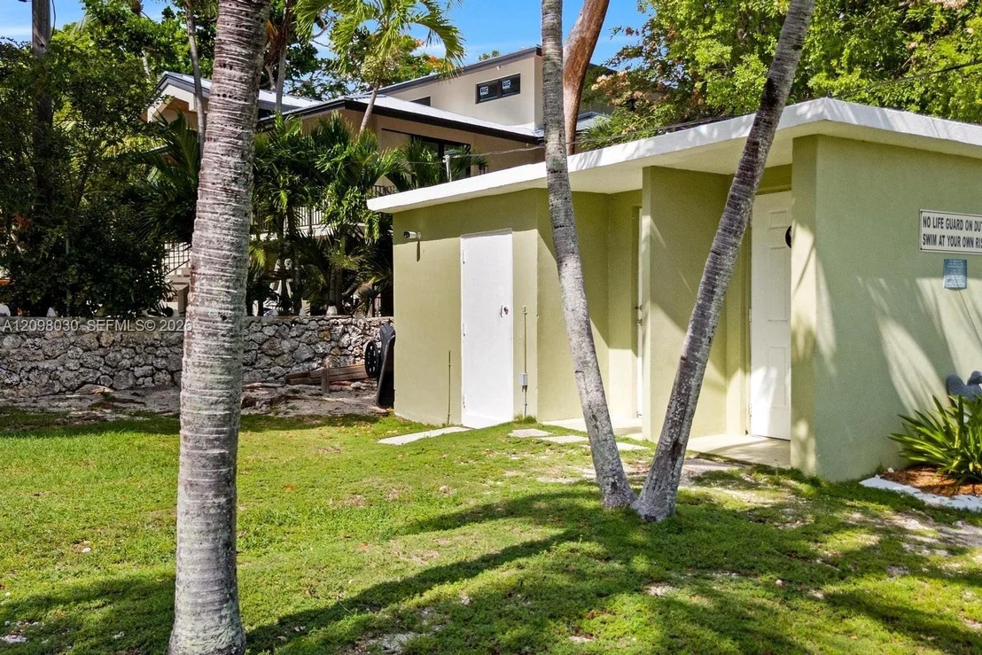 Photo of 53 Bonefish Ave