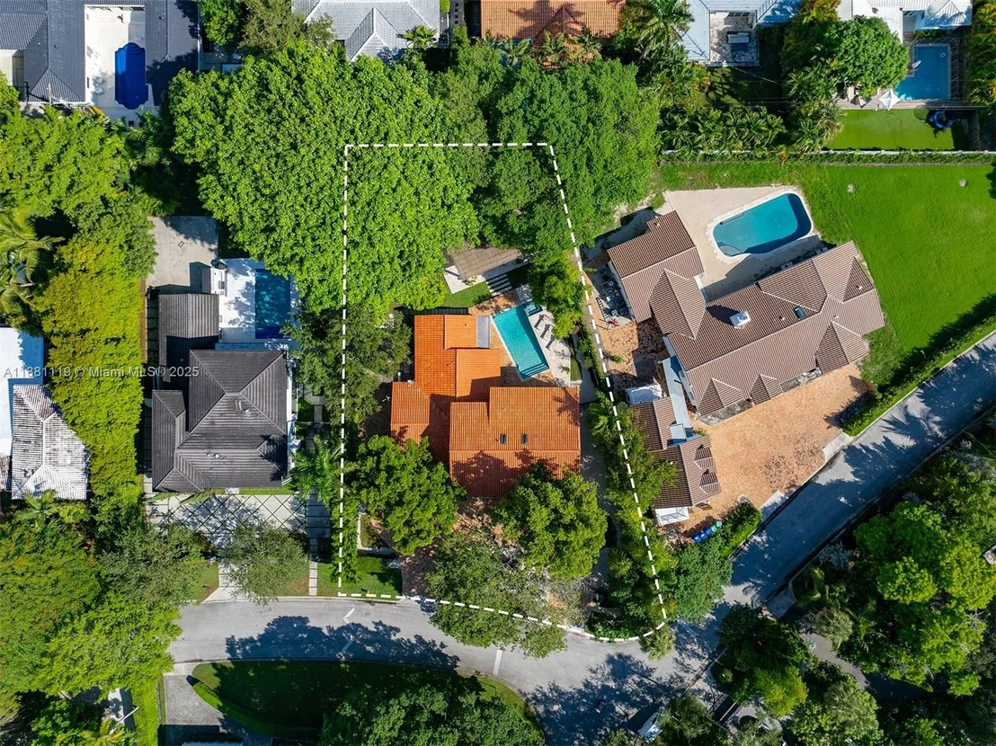 Photo of 575 Bay Point Rd
