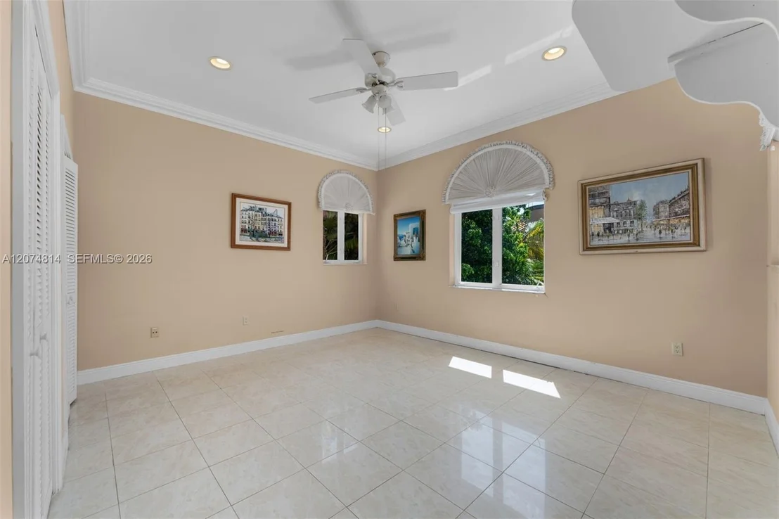 Photo of 501 Bay Lane