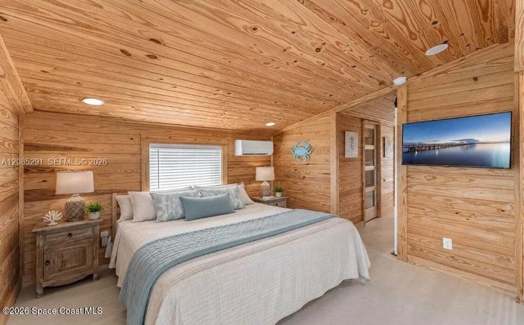 Photo of 25 VIP Island Unit B