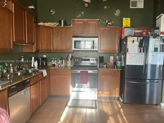 Photo of 5900 Bamboo Dr
