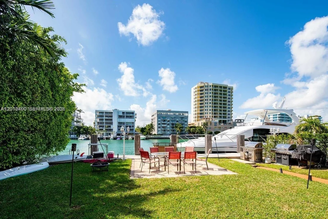 Photo of 34 Bal Bay Dr