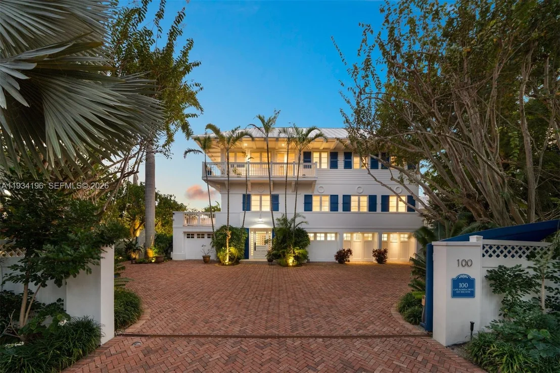 Photo of 100 Cape Florida Dr