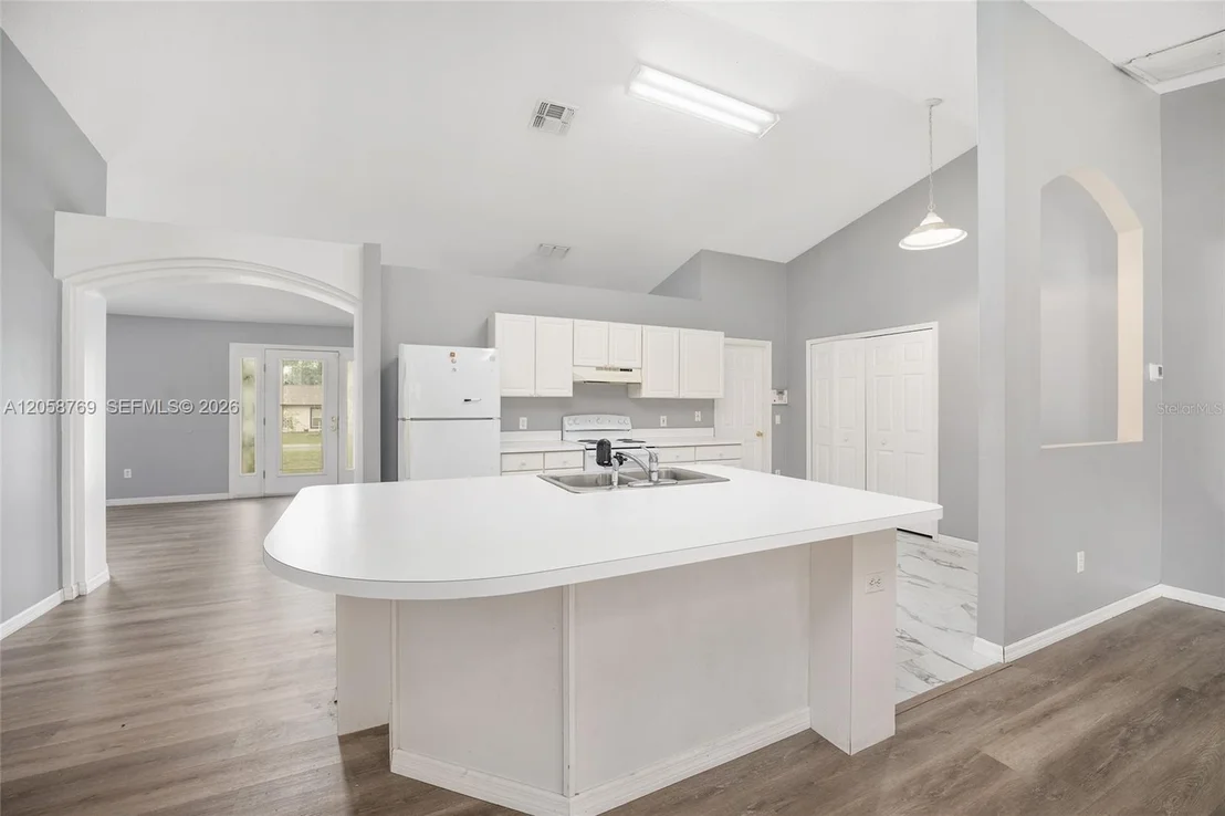 Photo of 20 PINE COURT LOOP