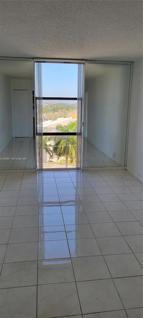 Photo of Unit 511 at 13499 Biscayne Blvd