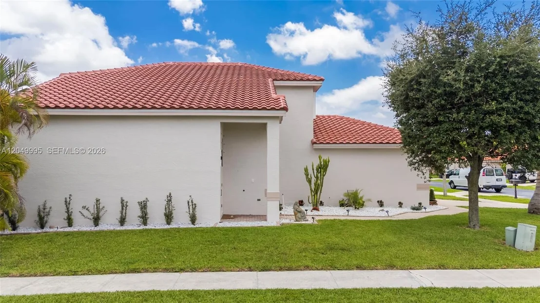 Photo of 7569 Parkside Ln