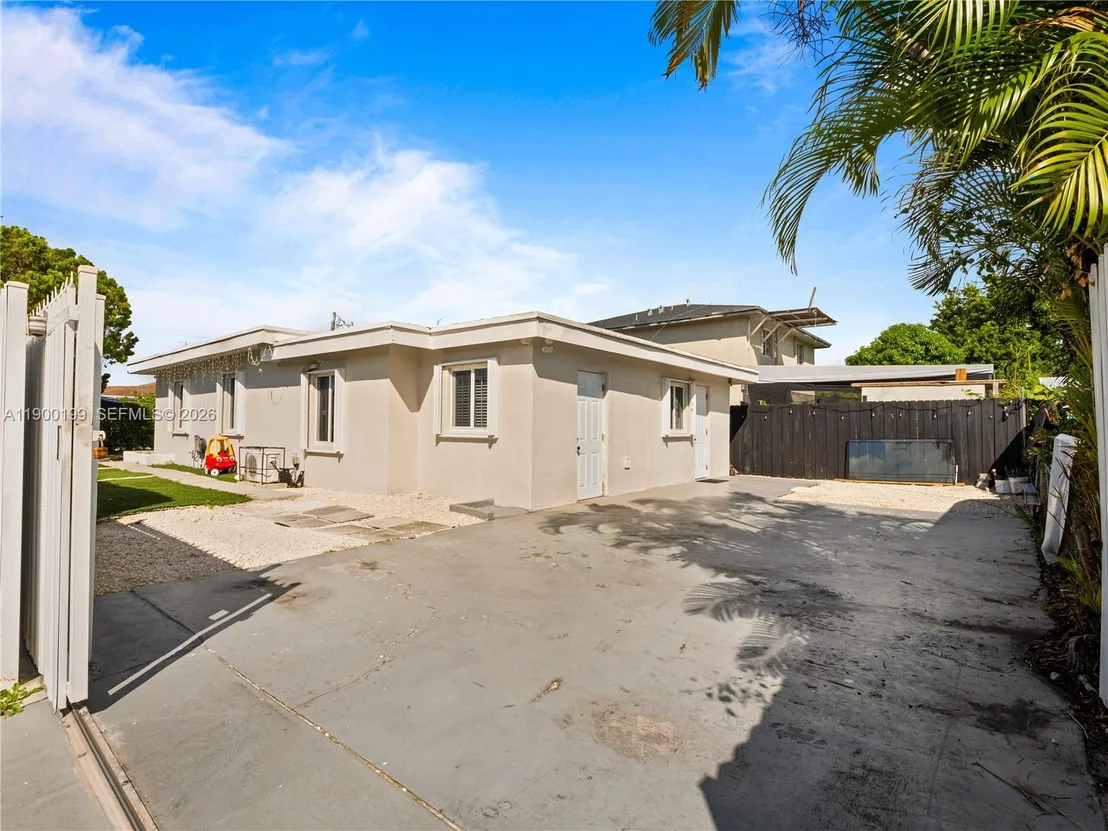 Photo of 8401 NW 24th Pl