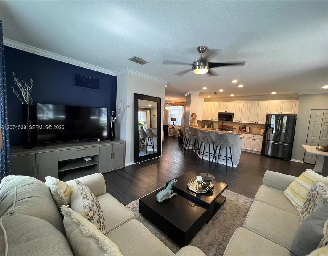 Photo of 425 Pumpkin Dr