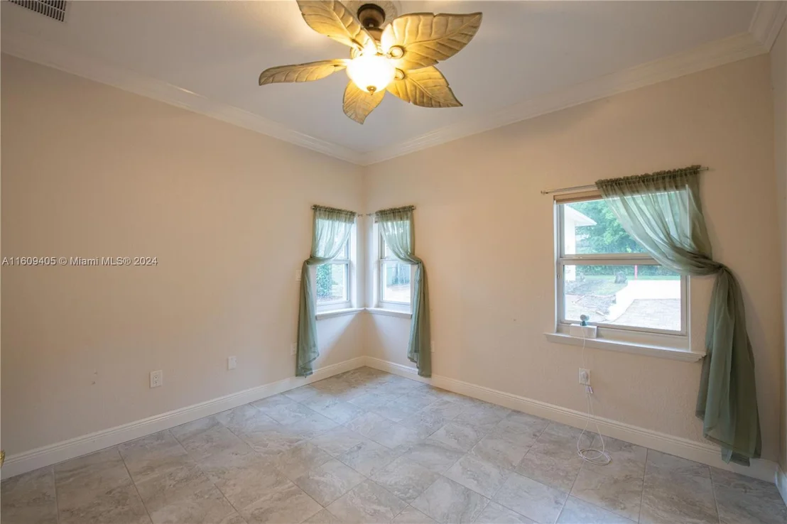 Photo of 1613 N Indian River Drive