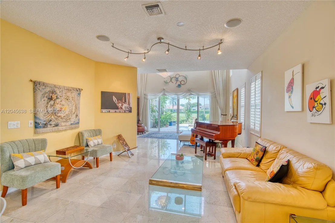 Photo of 1207 General Pointe Trce