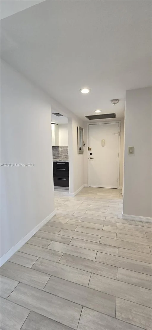 Photo of Unit 430 at 800 Parkview Dr