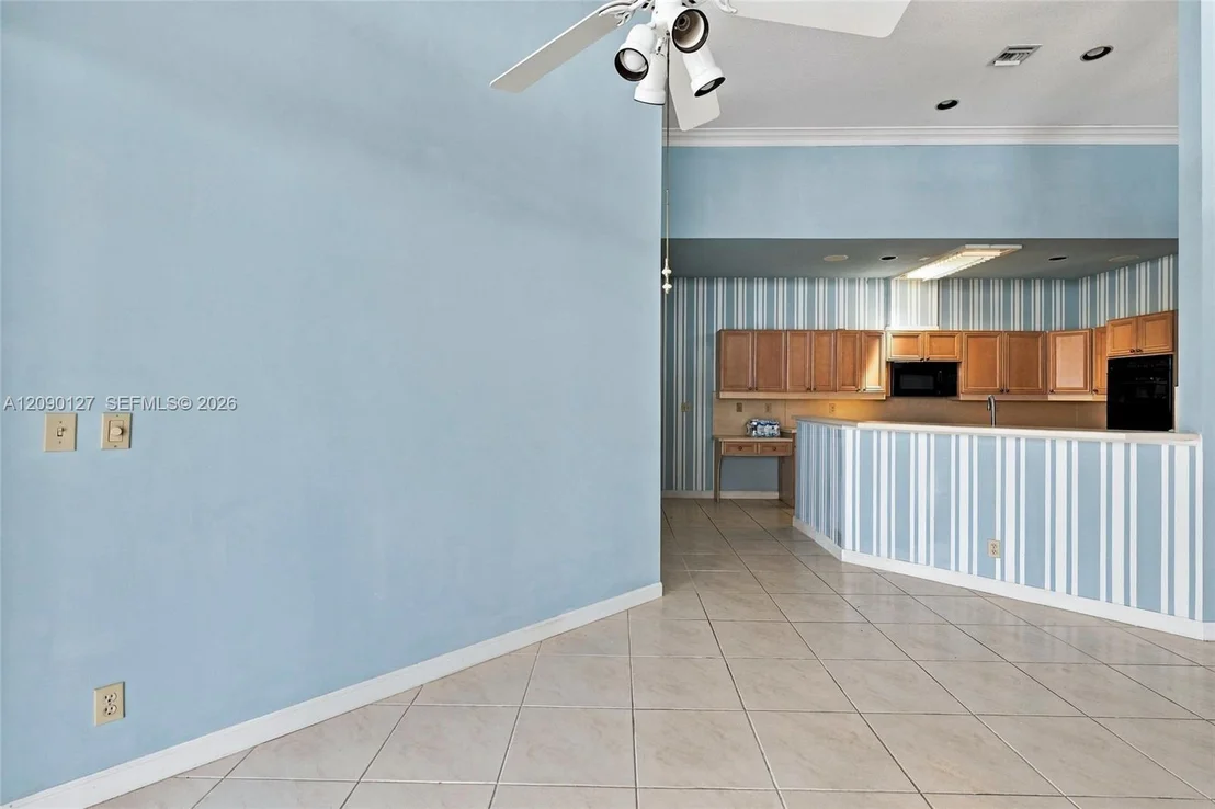 Photo of 173 Orange Tree Dr