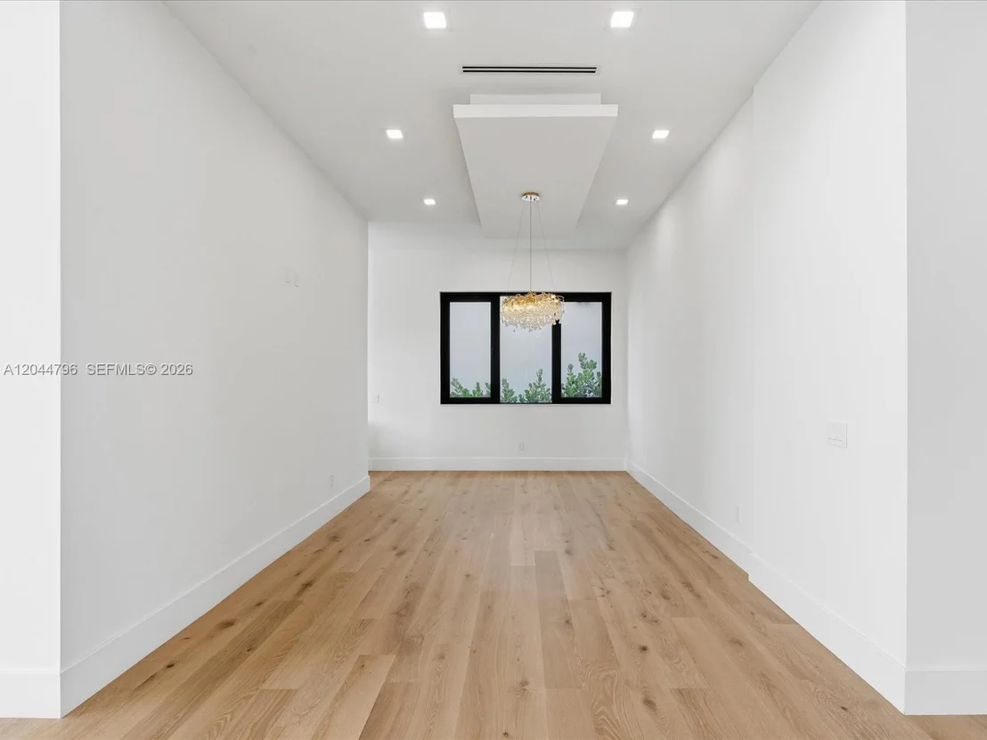 Photo of 2 Sunset Ln