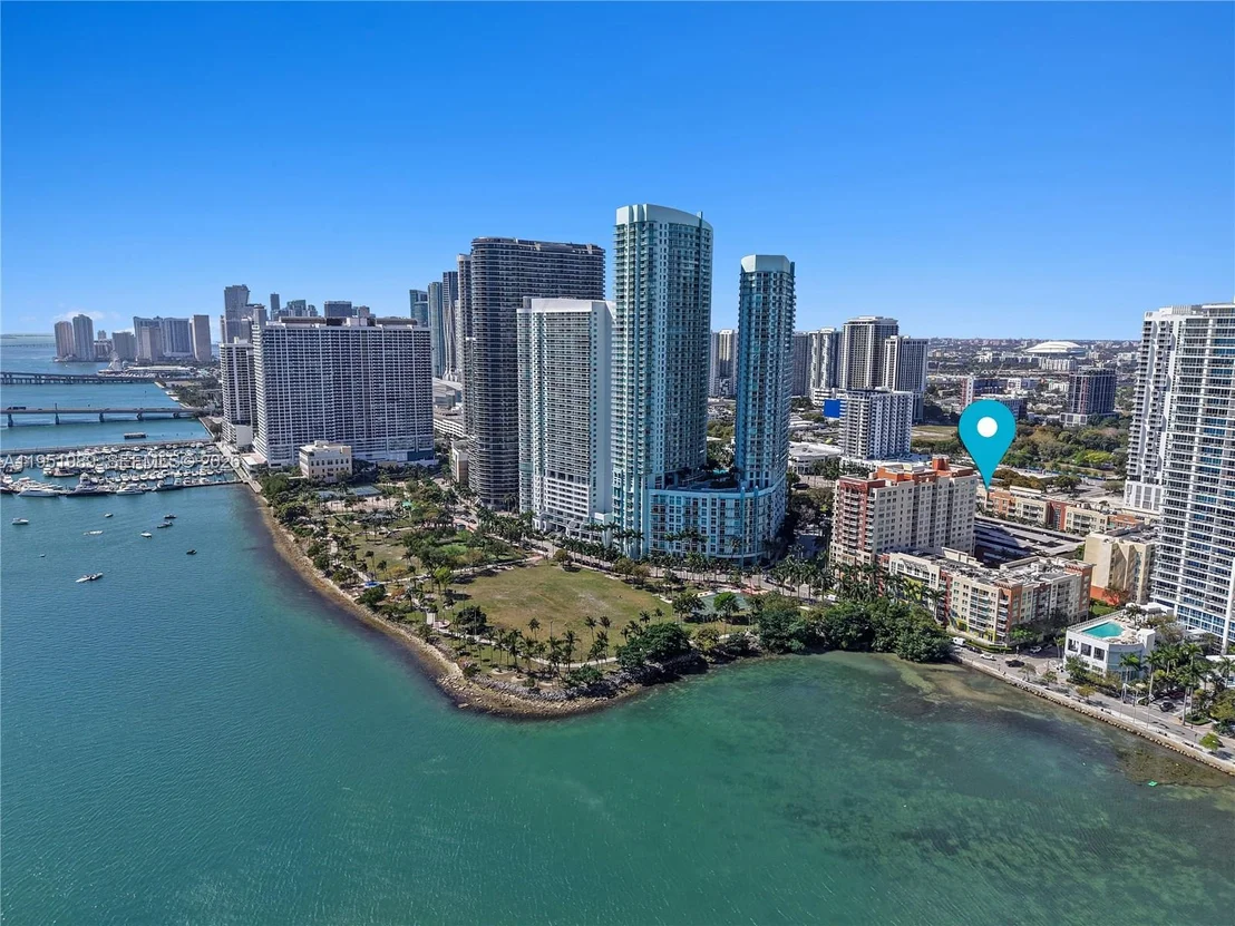 Photo of Unit 3213 at 2001 Biscayne Blvd