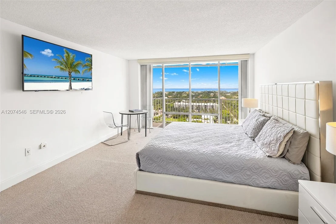 Photo of Unit 16F at 881 Ocean Dr