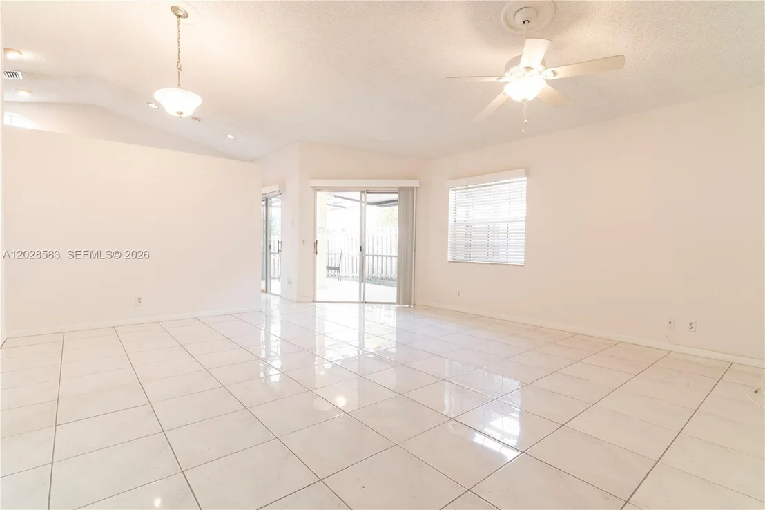 Photo of 1341 Seagrape Cir