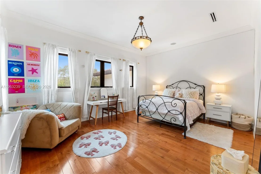 Photo of 11111 Killian Park Rd