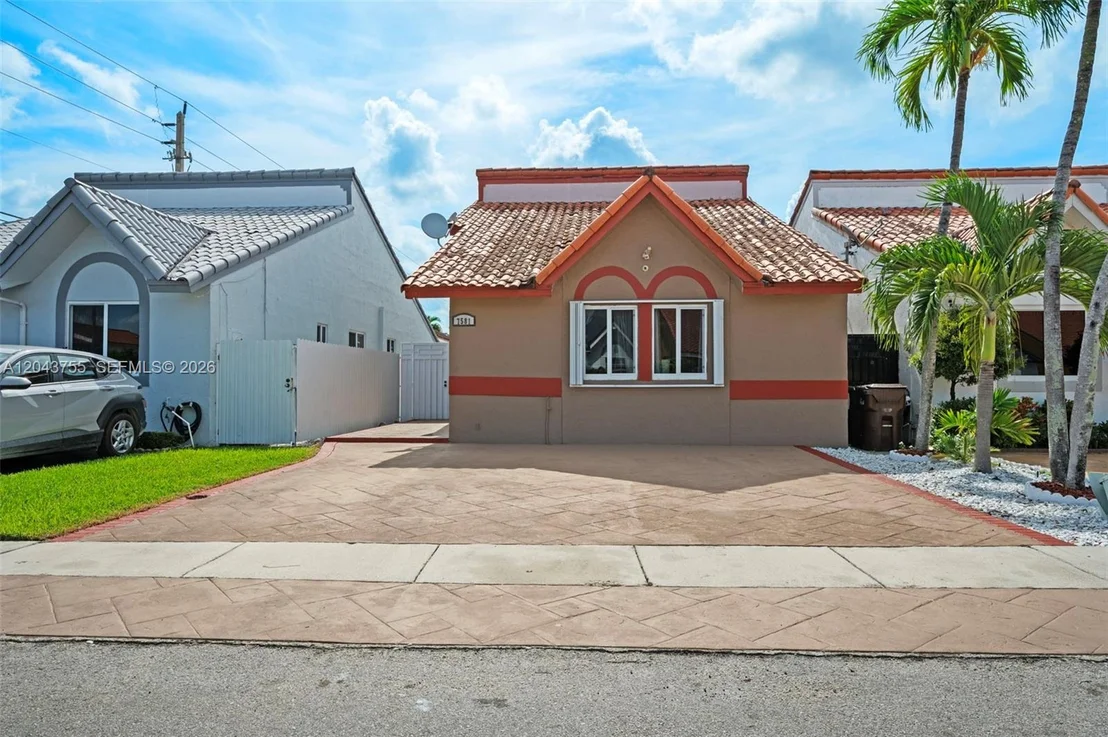 Photo of 7581 W 29th Way
