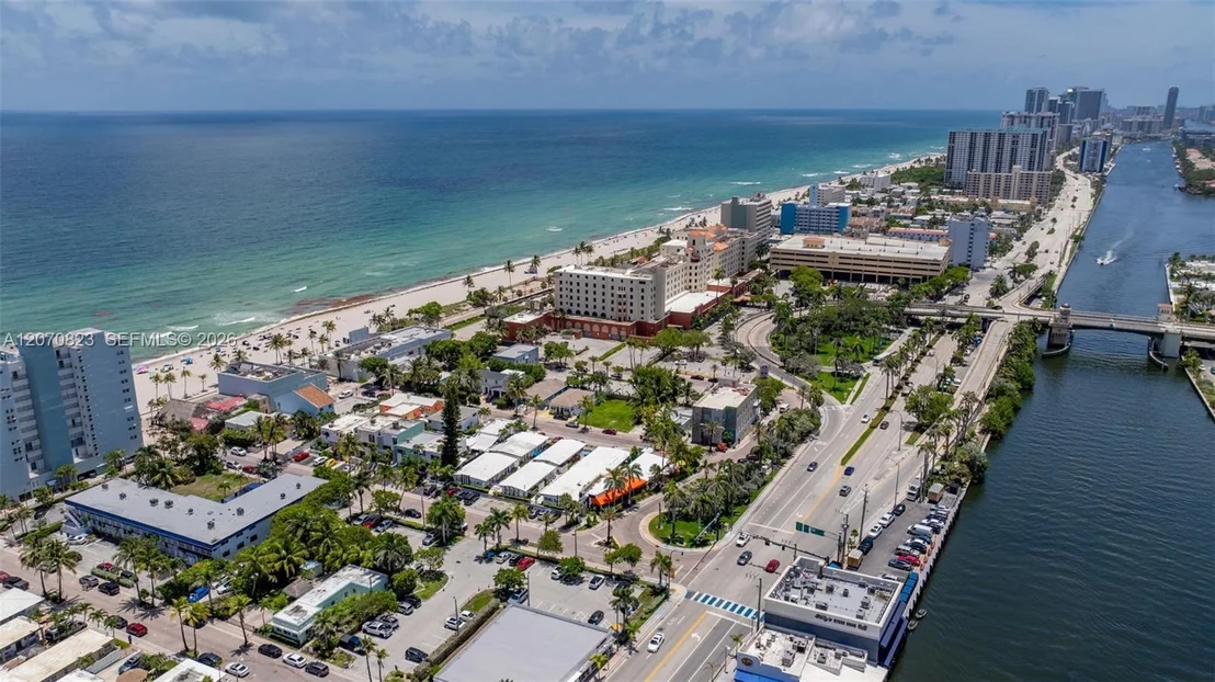 Photo of 311 N N Surf Rd