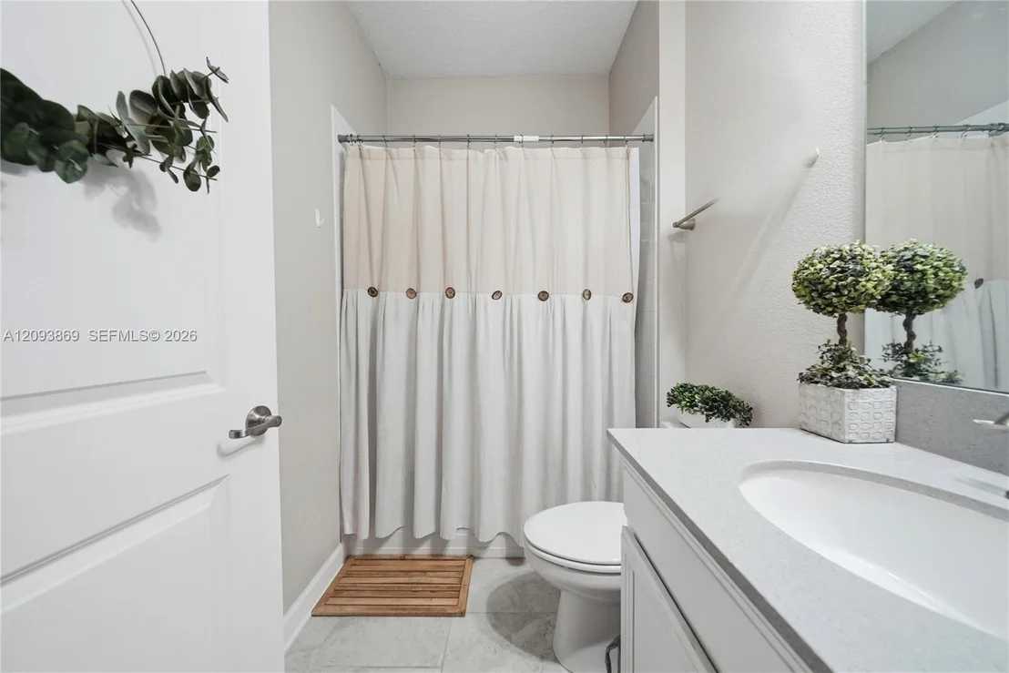 Photo of 1503 Bunker Dr