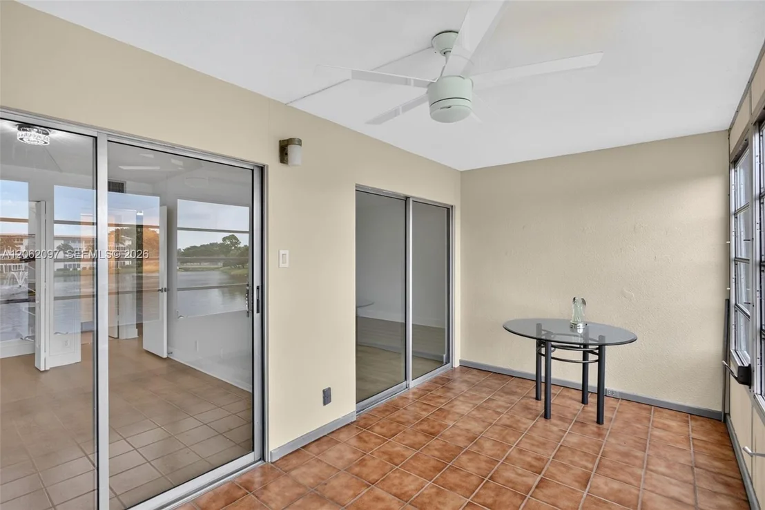 Photo of Unit D2 at 1903 Bermuda Cir