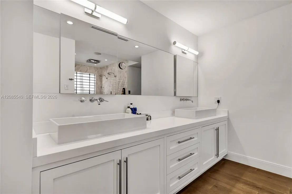 Photo of 2802 Prairie Ave