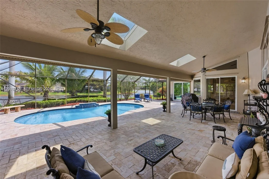 Photo of 158 Dockside Cir