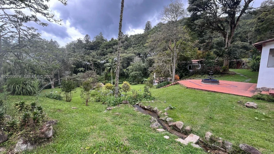 Photo of 123 El Retiro
