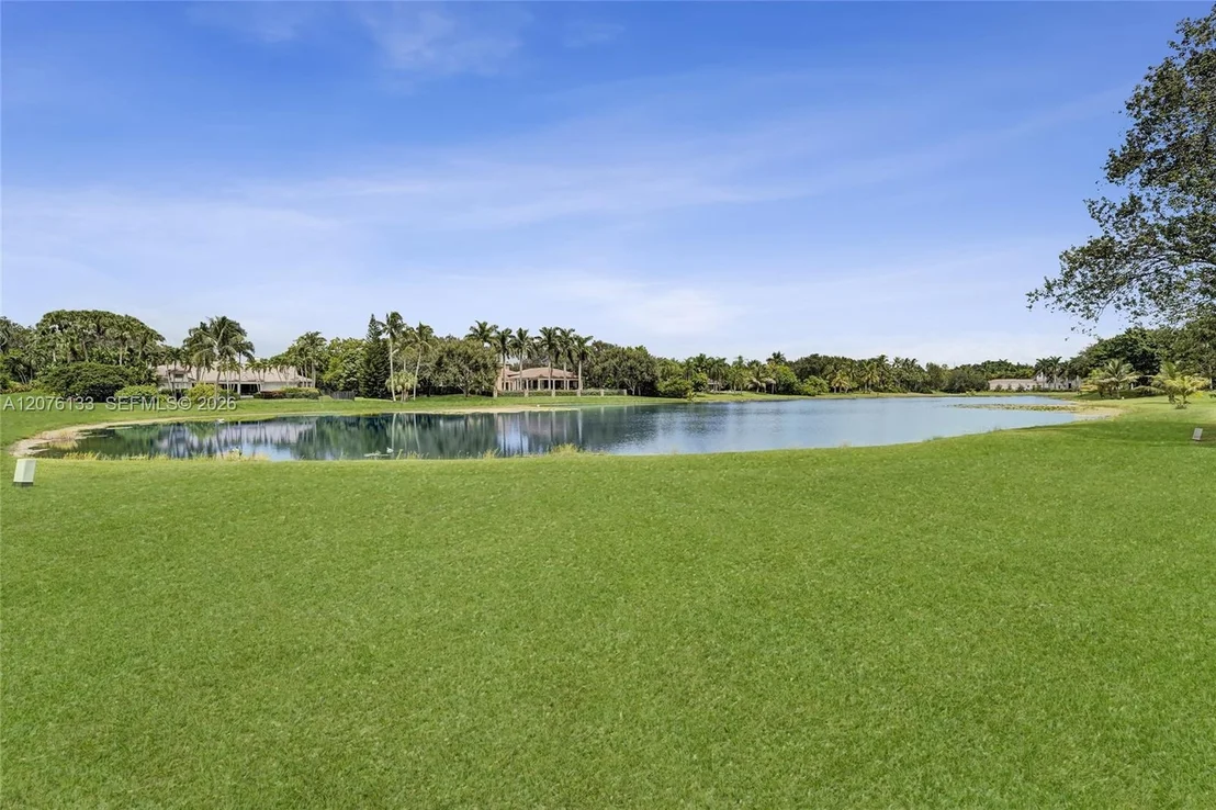 Photo of 2725 Hunter Rd