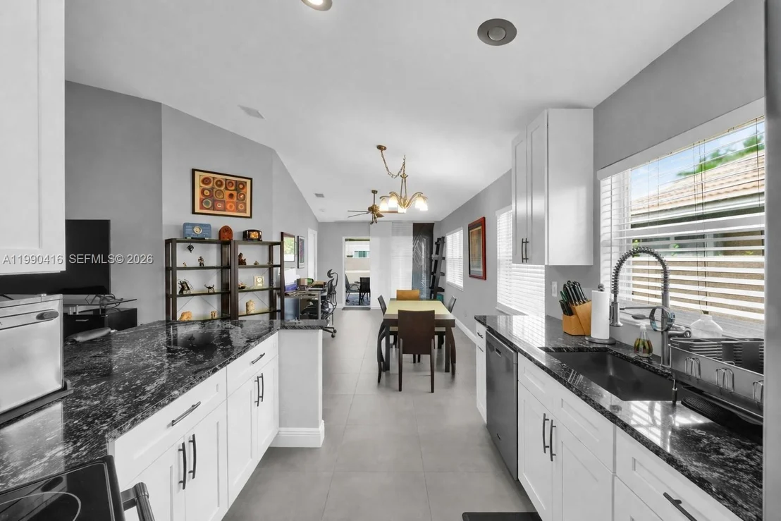 Photo of 5477 Grande Palm Cir